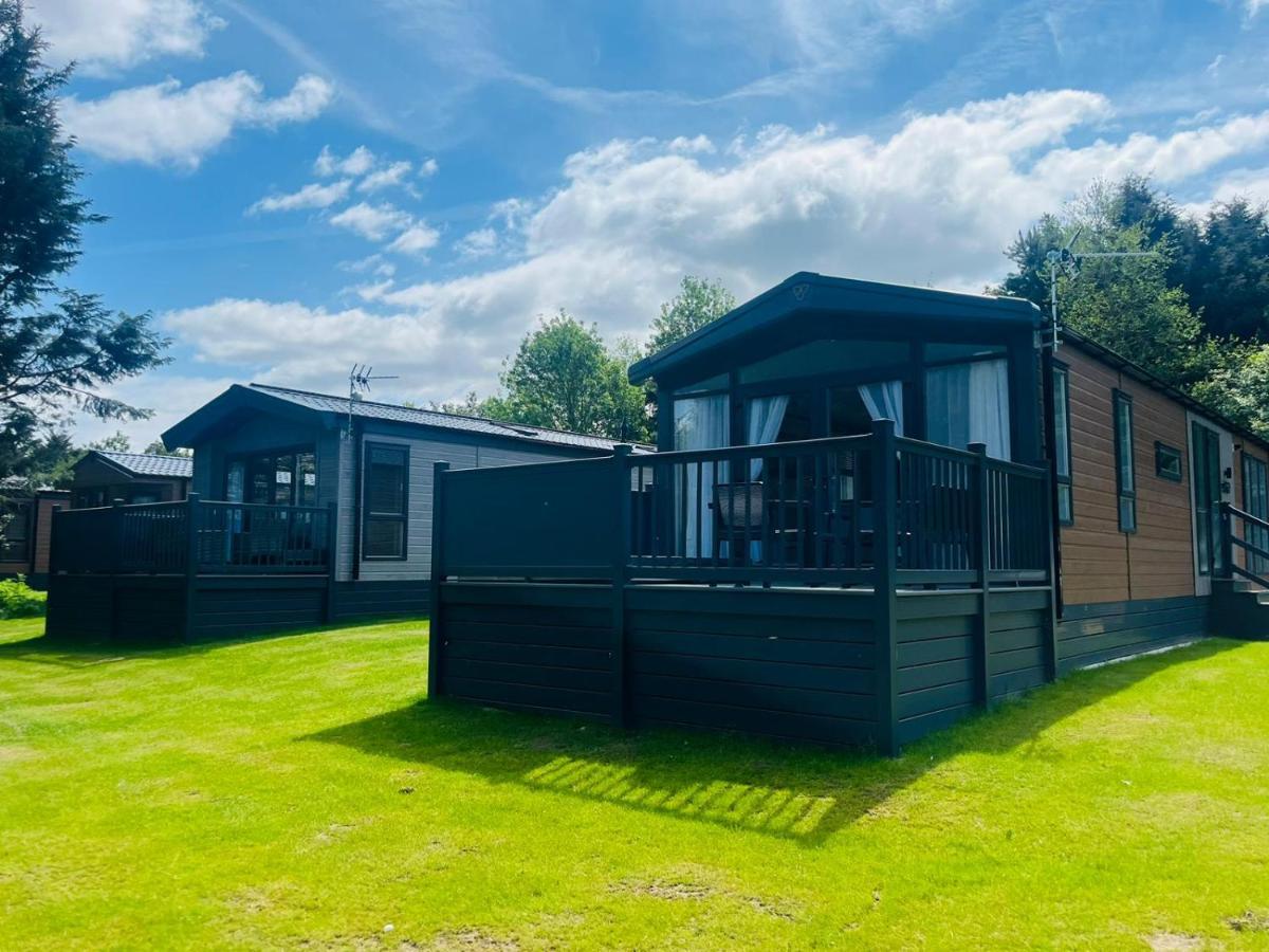 The Kestrel Lodge With Hot Tub York Exterior foto
